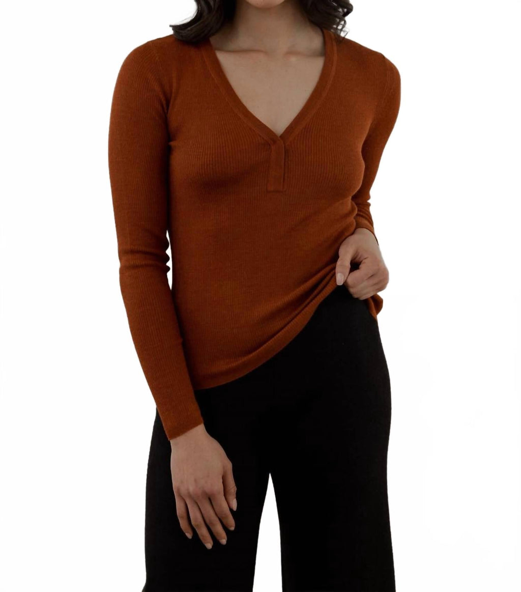 V-Neck Henley Pullover In Rust