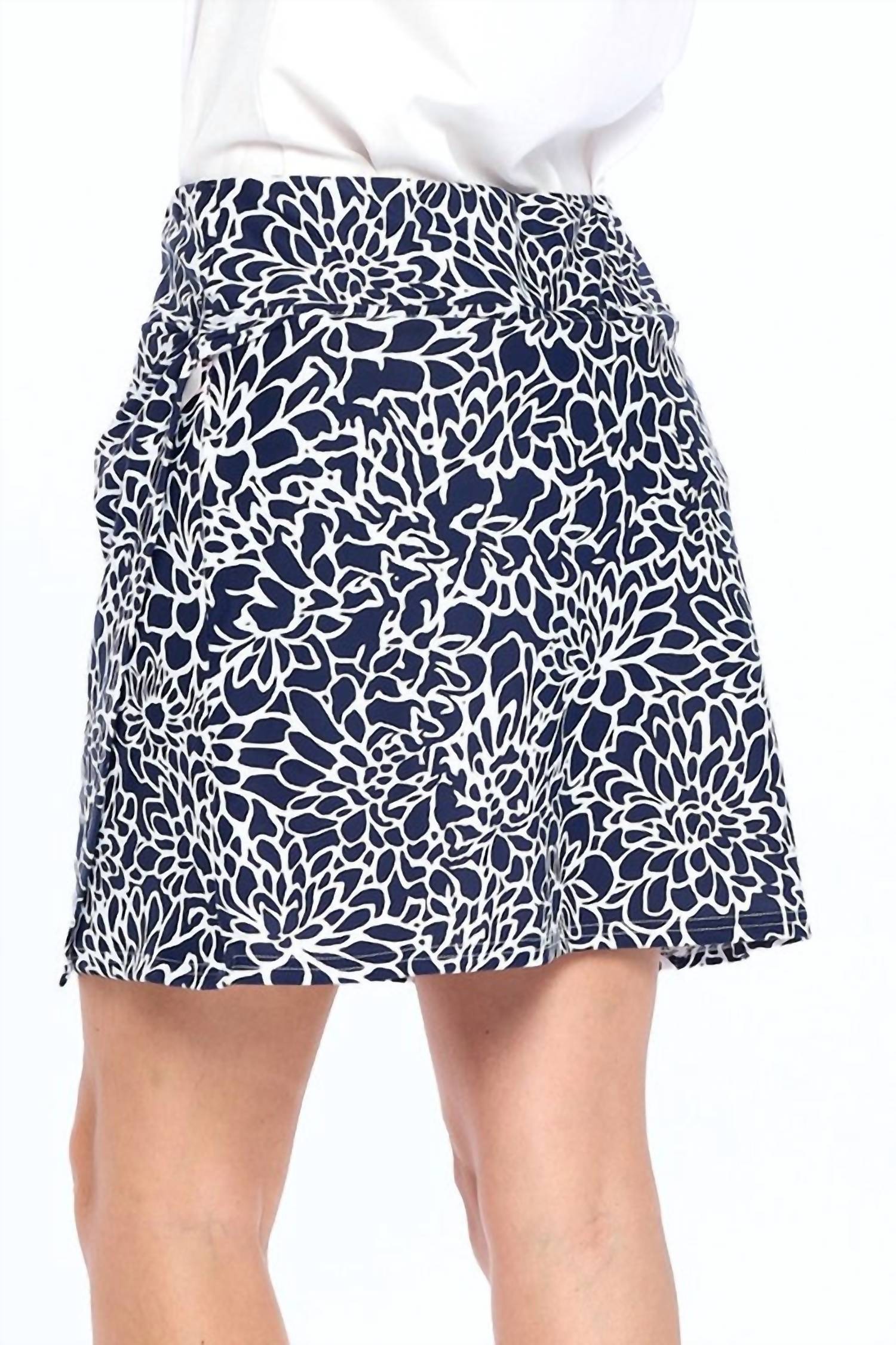Tessa Flamingo Skort In Navy/white