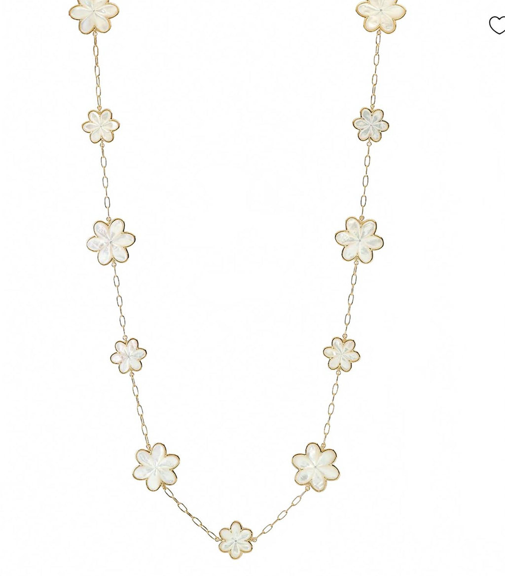 Oversized Eadie Necklace In White
