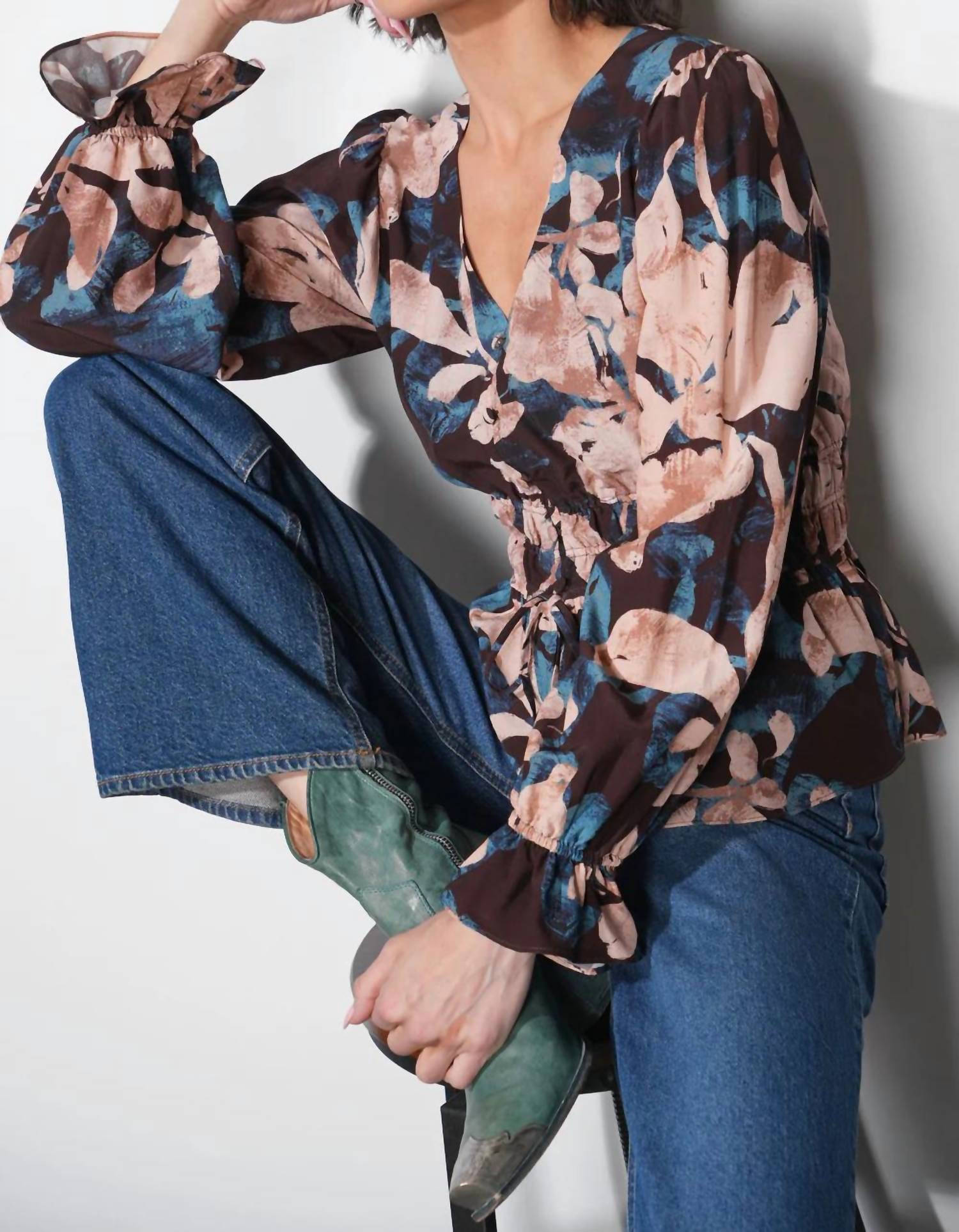 Nicki Printed V-Neck Blouse In Mulberry Combo