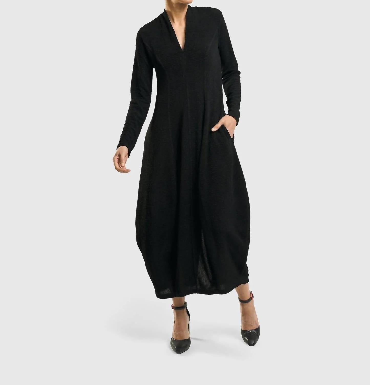 Elvira Cocoon Dress In Black