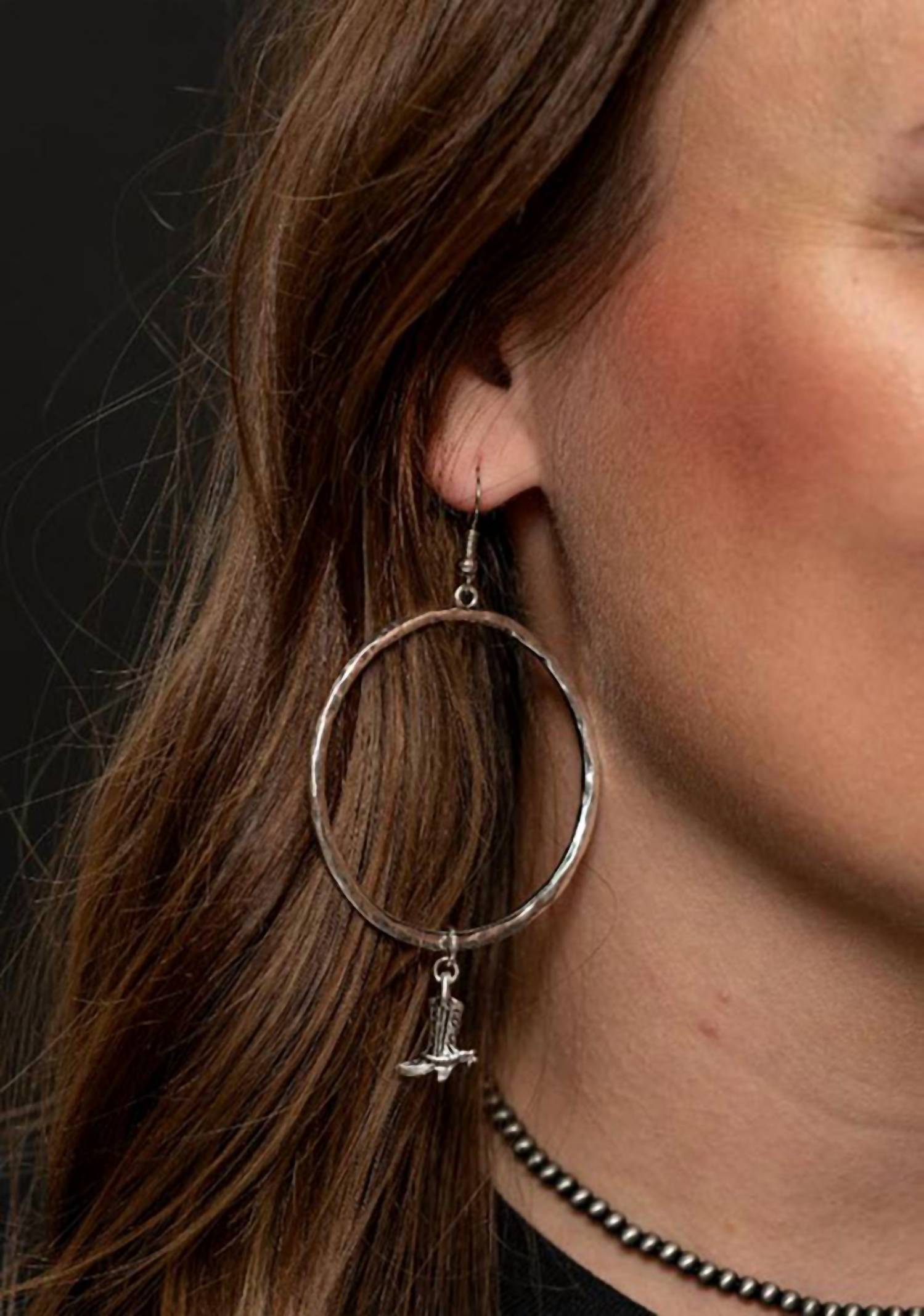 Women's Hammered Earring In Silver