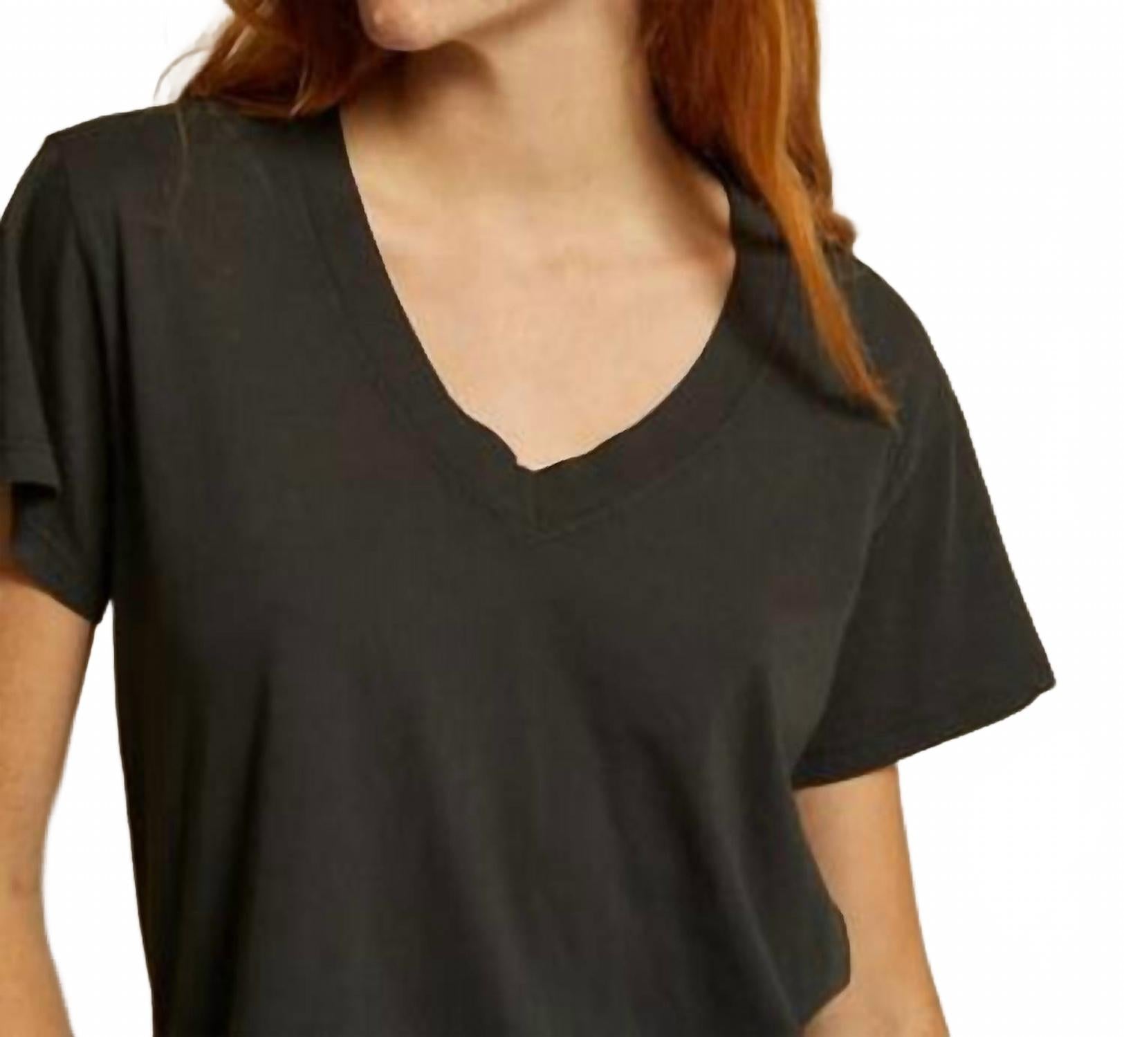 Hendrix Cotton Short Sleeve Boxy V Neck Tee In Vintage Black