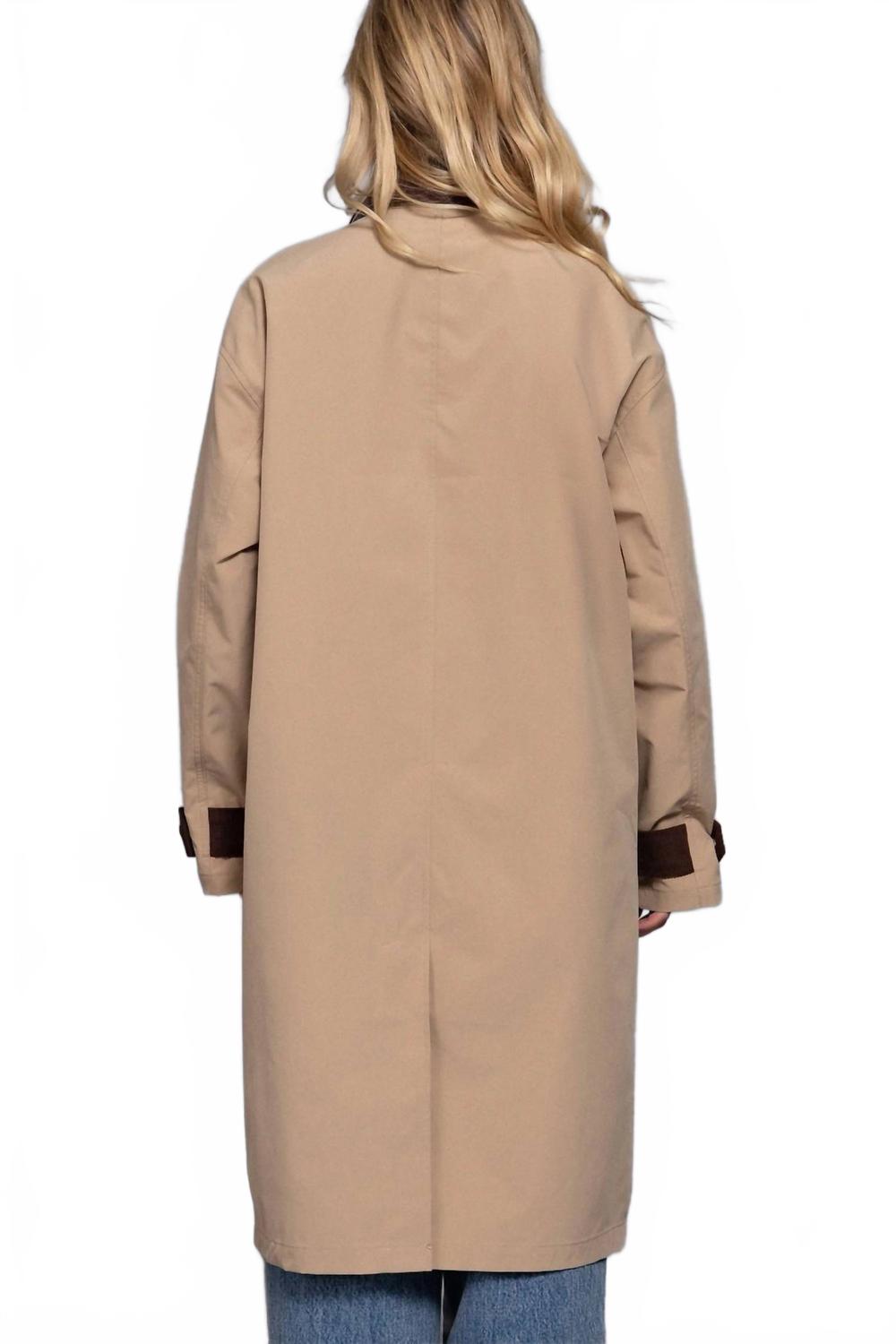 Long Sleeve Contrast Collar Button Down Trench Coat In Khaki