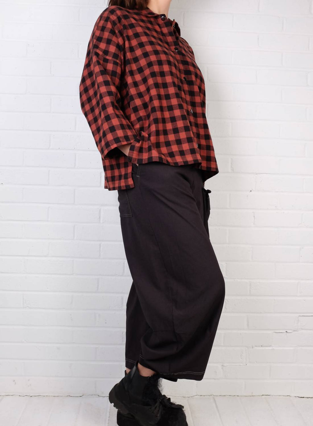 Cargo Pocket Trousers In Black