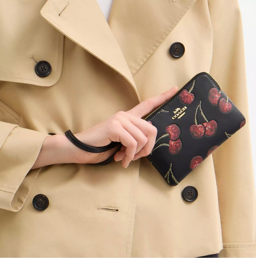 NWT Coach Corner Zip Leather Wristlet With Cherry Print