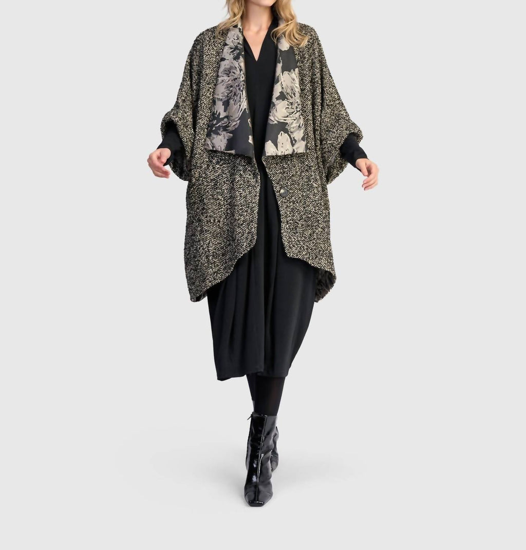 Delice Boucle Coat In Glow