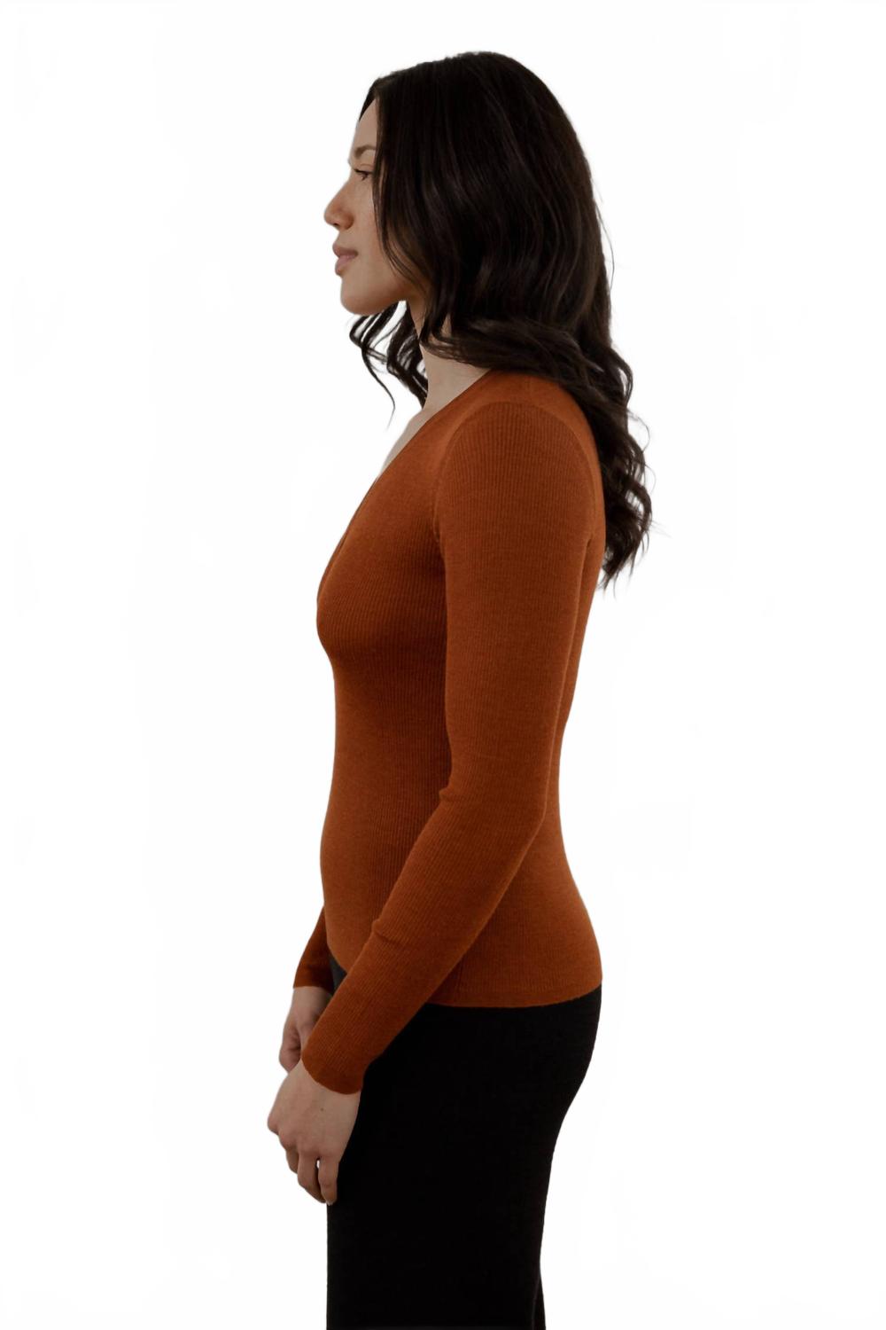 V-Neck Henley Pullover In Rust