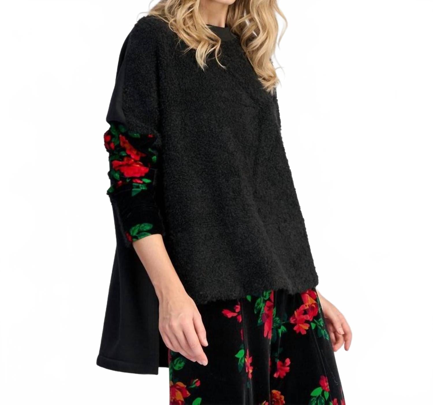 Spotlight Boucle Top In Roses