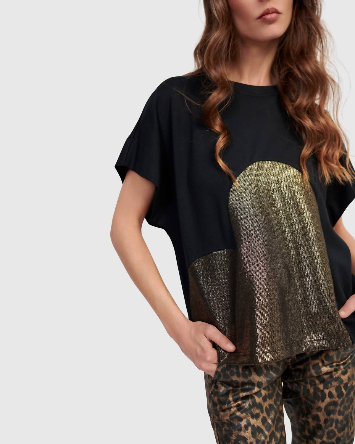Lola Heart Tee In Gold