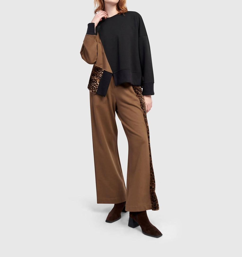 Urban Lair Crewneck Top In Mix