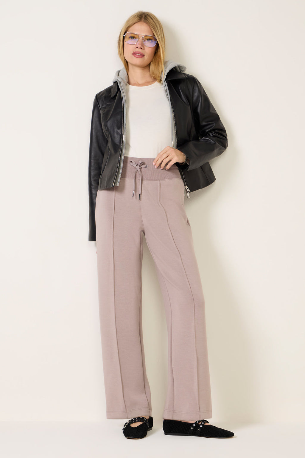 Women's Air Essentials Luxe Straight Leg Pants