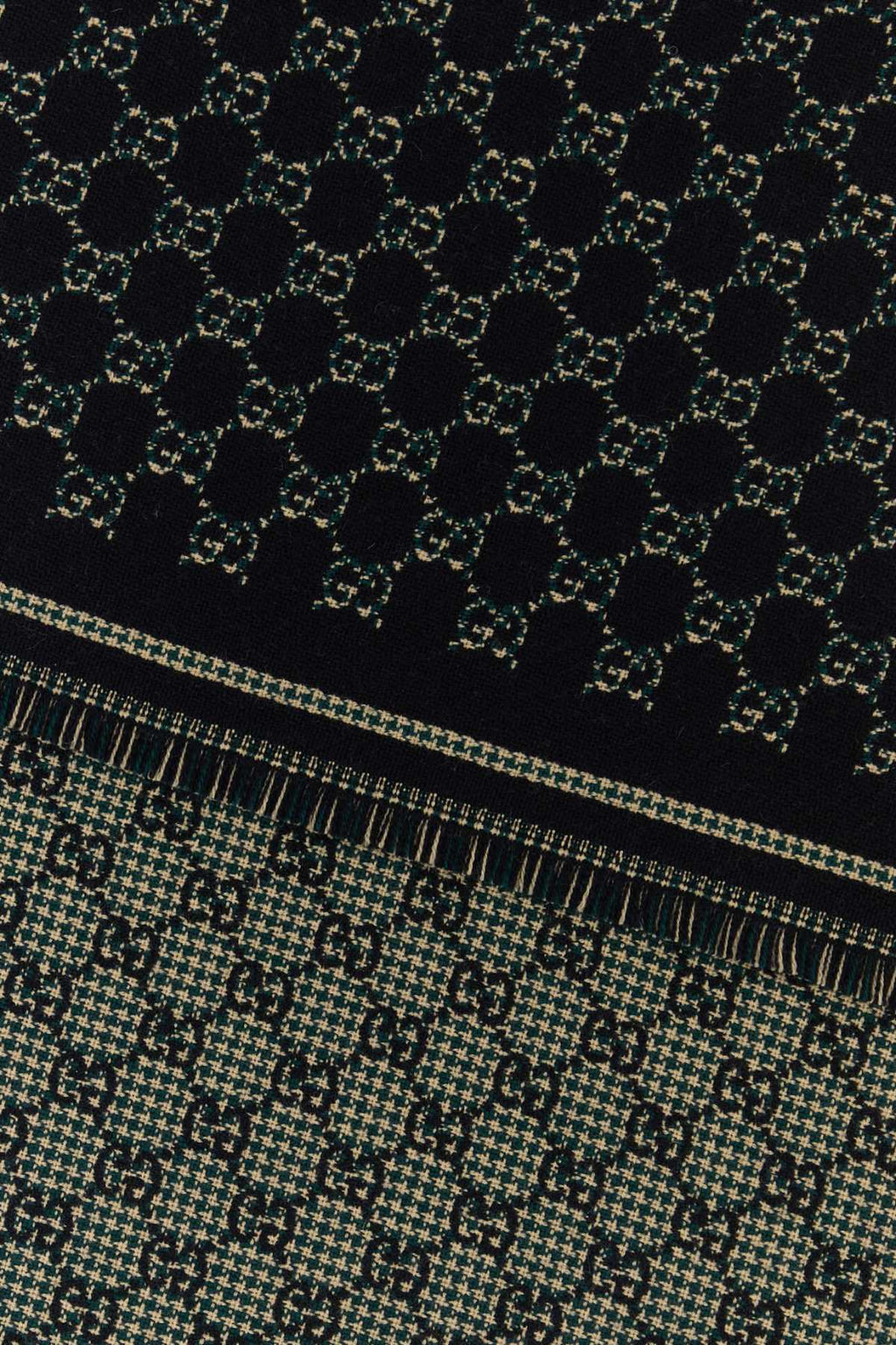 Gucci Men Gg Jacquard Scarf