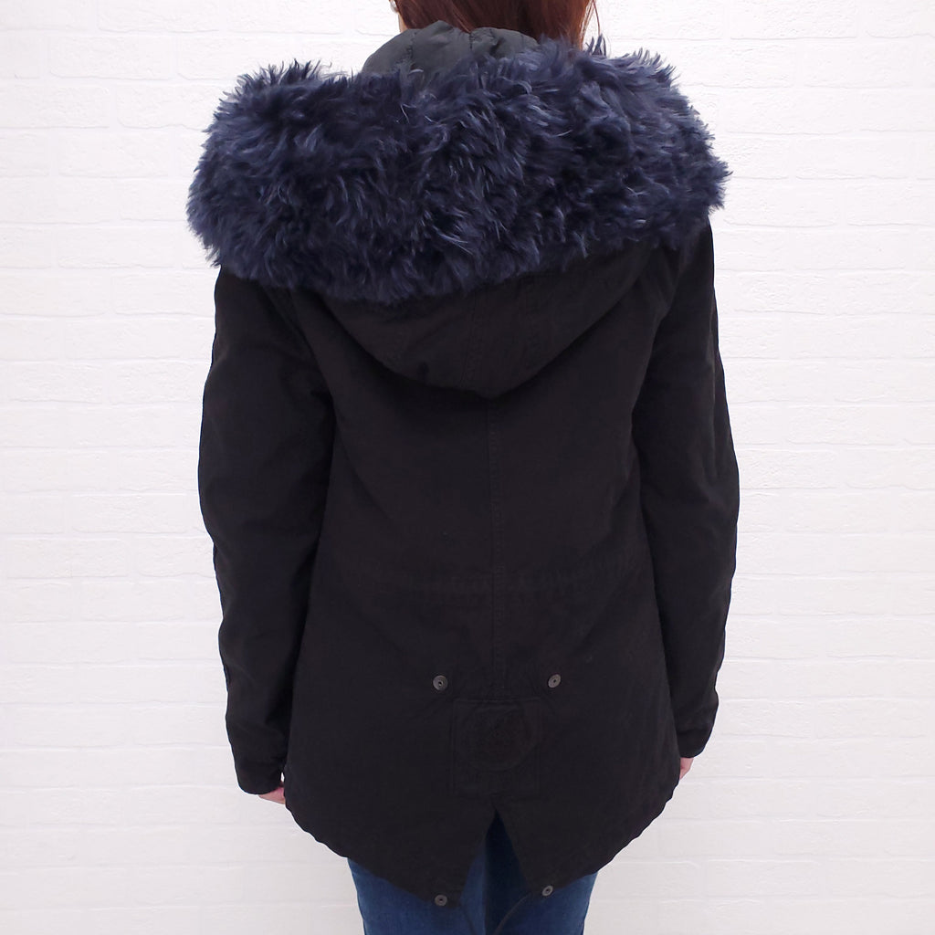 MR & MRS COAT WITH BLUE FUR - SIZE XS