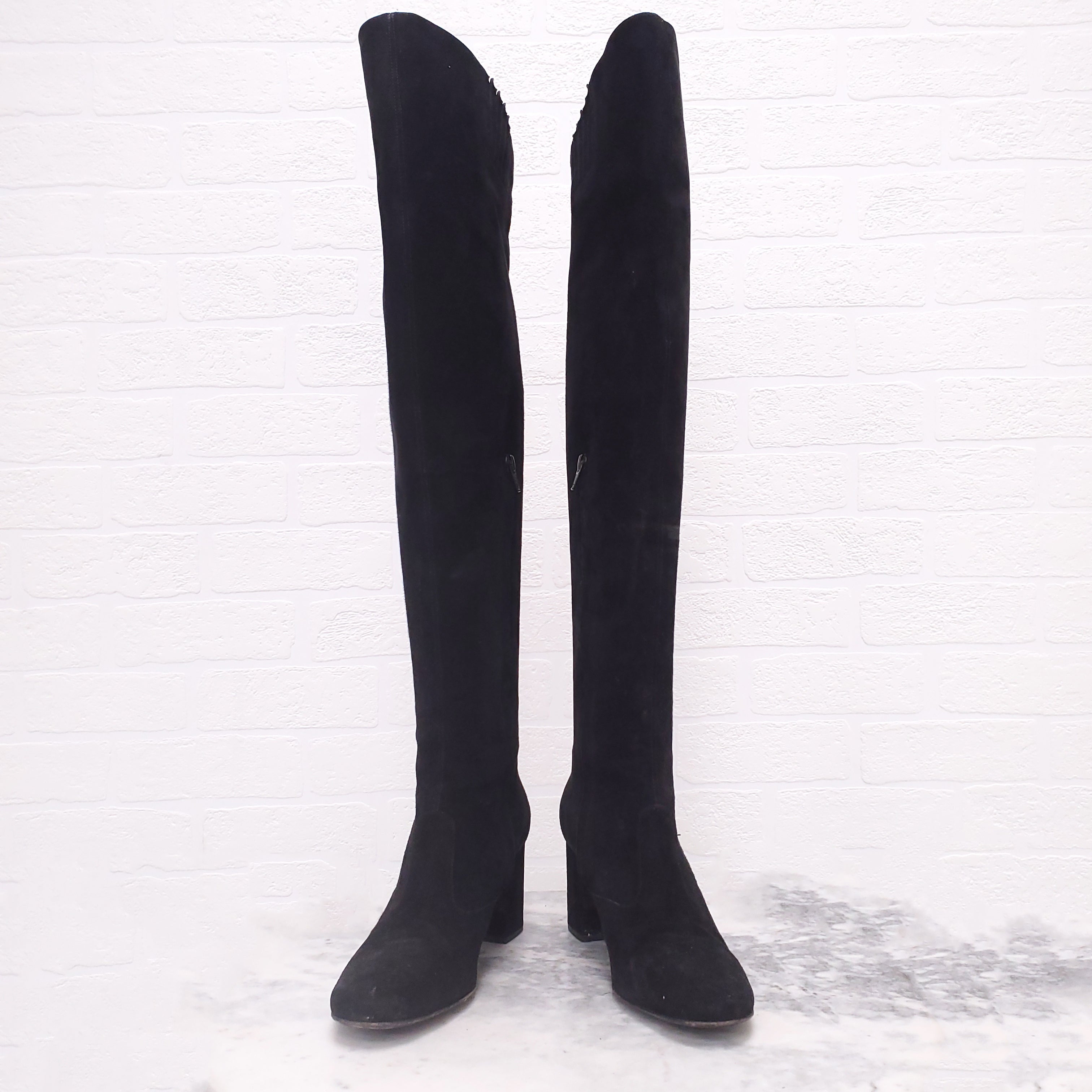 SAINT LAURENT BLACK KNEE BOOTS - SIZE 38.5