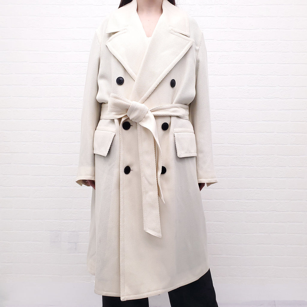 AMI IVORY DOUBLE BREASTED COAT - SIZE L