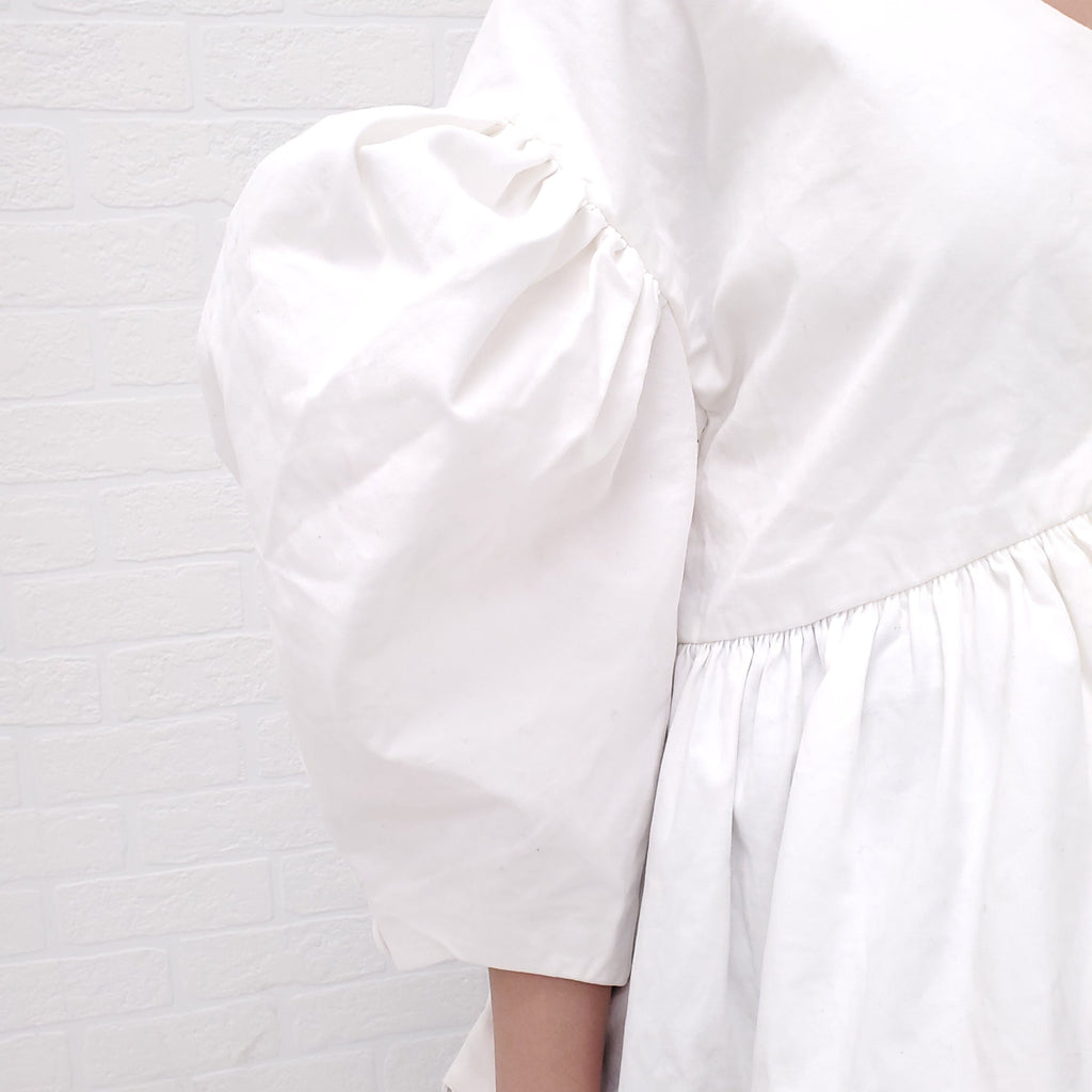 KIKA VARGAS WHITE TOP - SIZE XS
