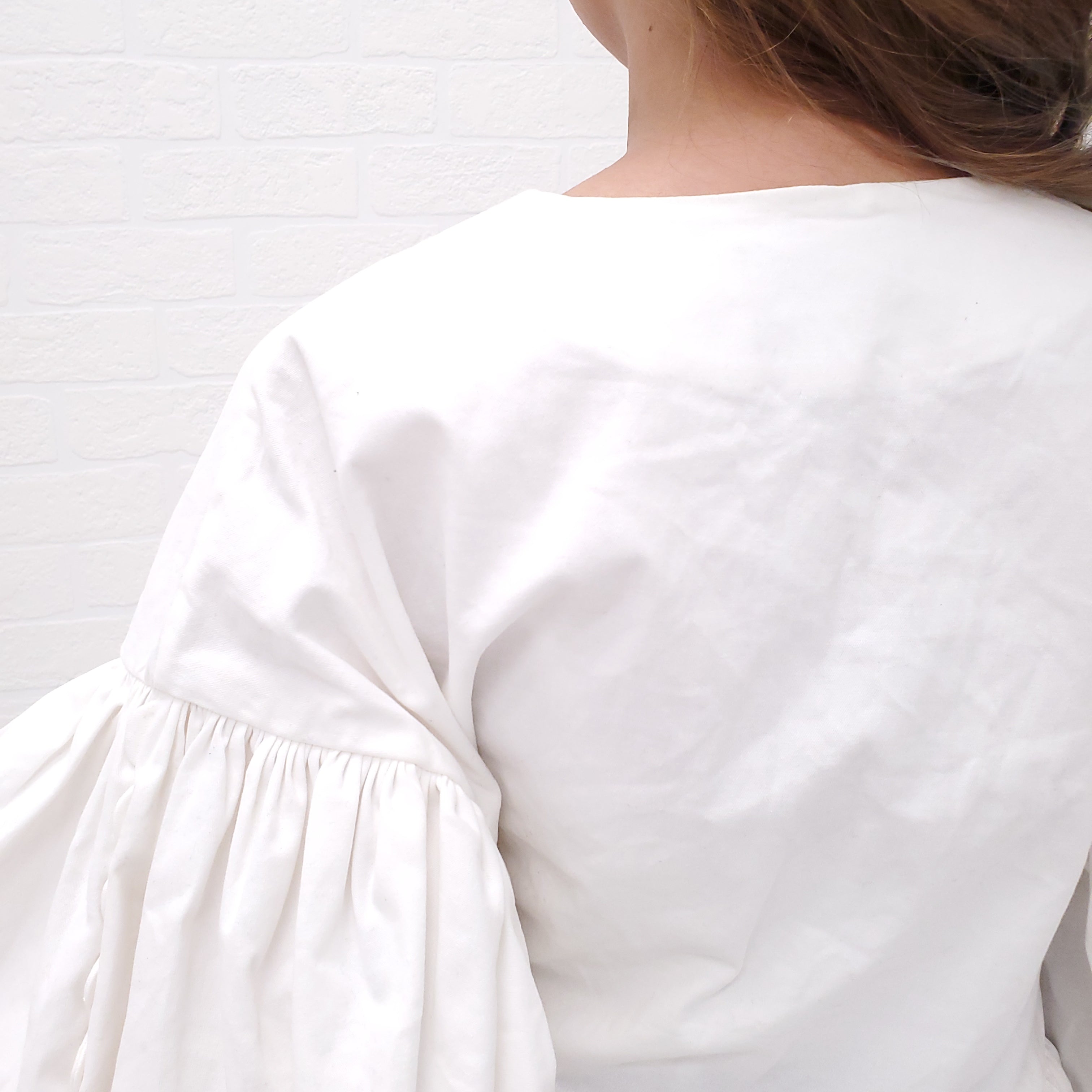 KIKA VARGAS WHITE TOP - SIZE XS