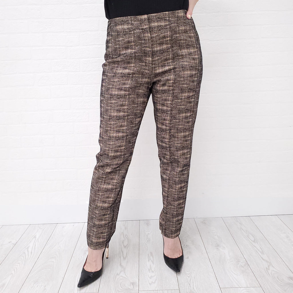 CHANEL STITCHED DETAILED PANTS - SIZE 40