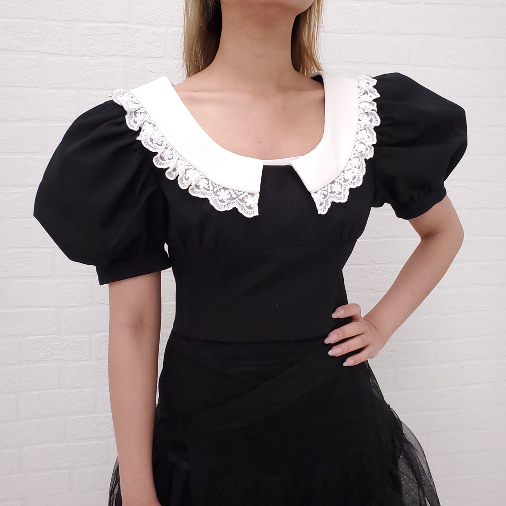 SHUSHU/TONG FRILL COLLAR BLOUSE - SIZE UK 8 (S)