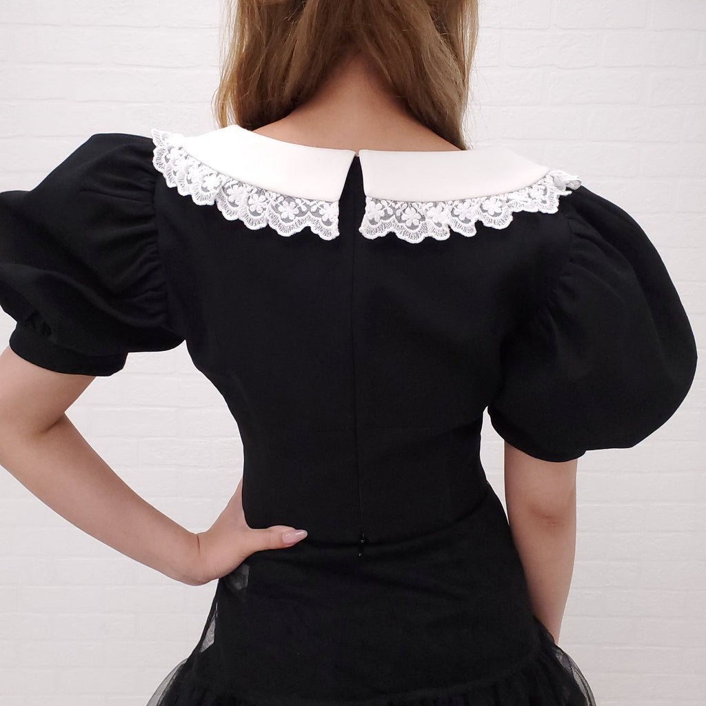 SHUSHU/TONG FRILL COLLAR BLOUSE - SIZE UK 8 (S)