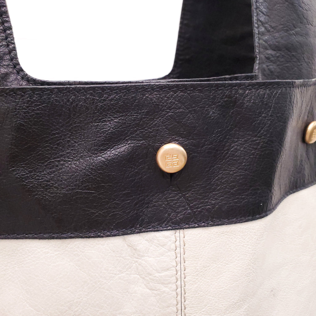 GIVENCHY CREAM AND BLACK TOTE BAG