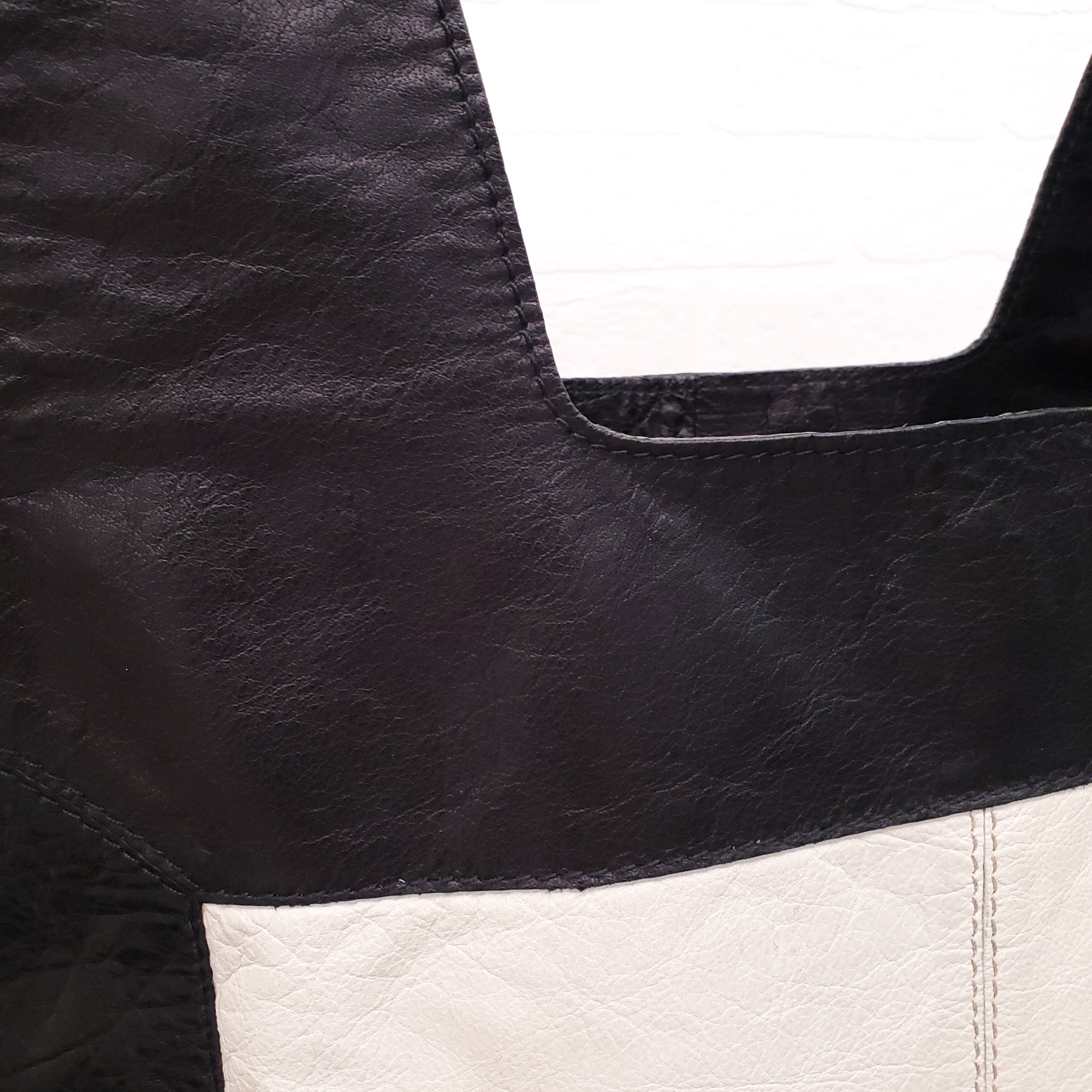 GIVENCHY CREAM AND BLACK TOTE BAG