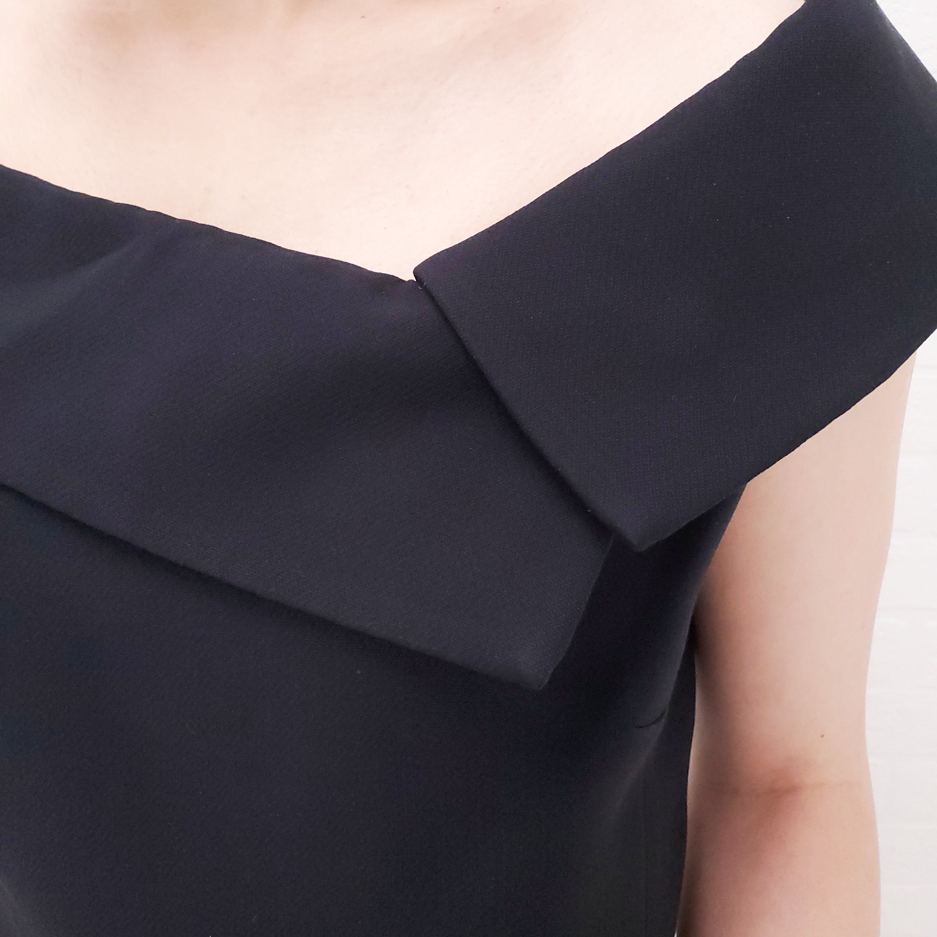 CHRISTIAN DIOR BLACK OFF THE SHOULDER DRESS - SIZE 40