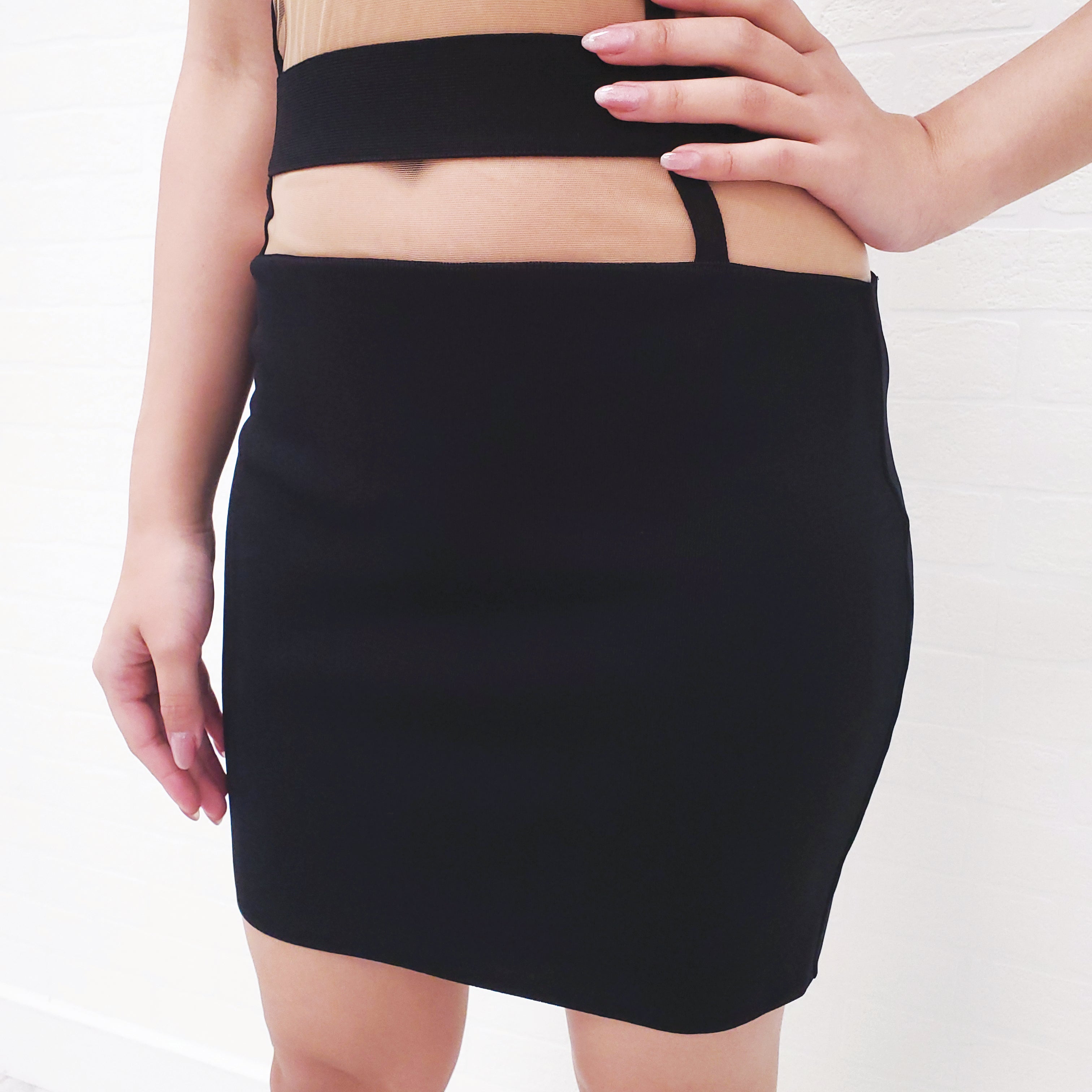 BALMAIN BLACK CUTOUT MESH KNIT MINI DRESS - SIZE 38