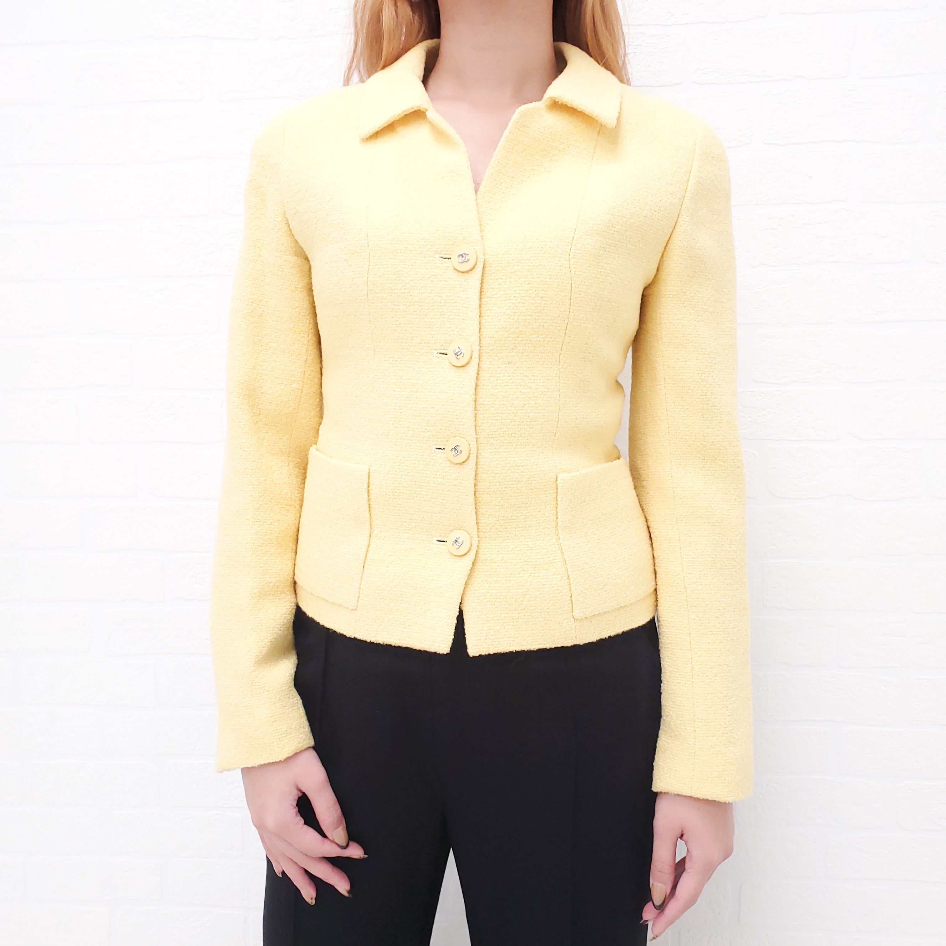 CHANEL YELLOW TWEED JACKET WITH LOGO BUTTONS - SIZE 36