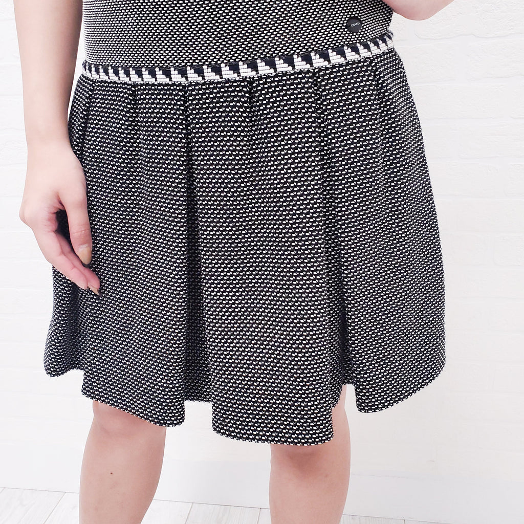 CHANEL BLACK & WHITE BABYDOLL DRESS - SIZE 36