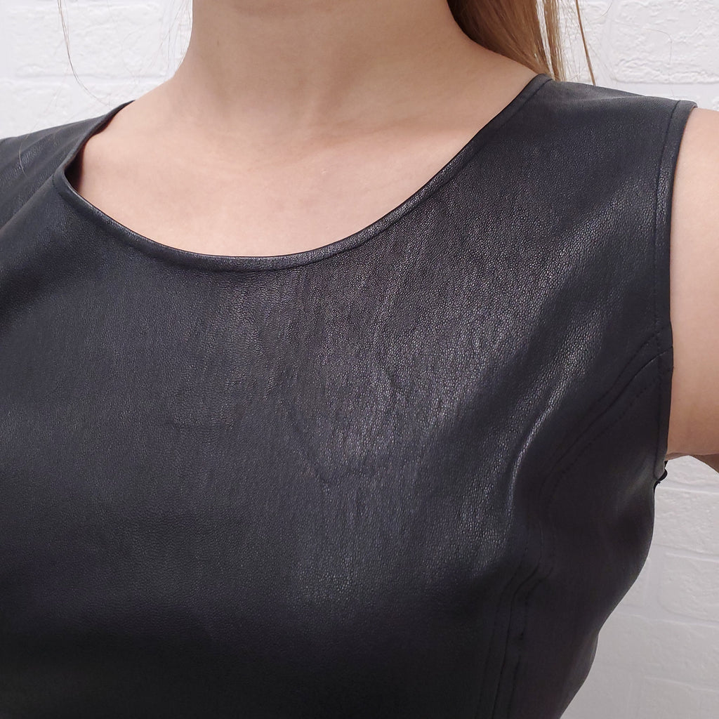 MAISON MARGIELA BLACK SLEEVELESS TUNIC - SIZE XS