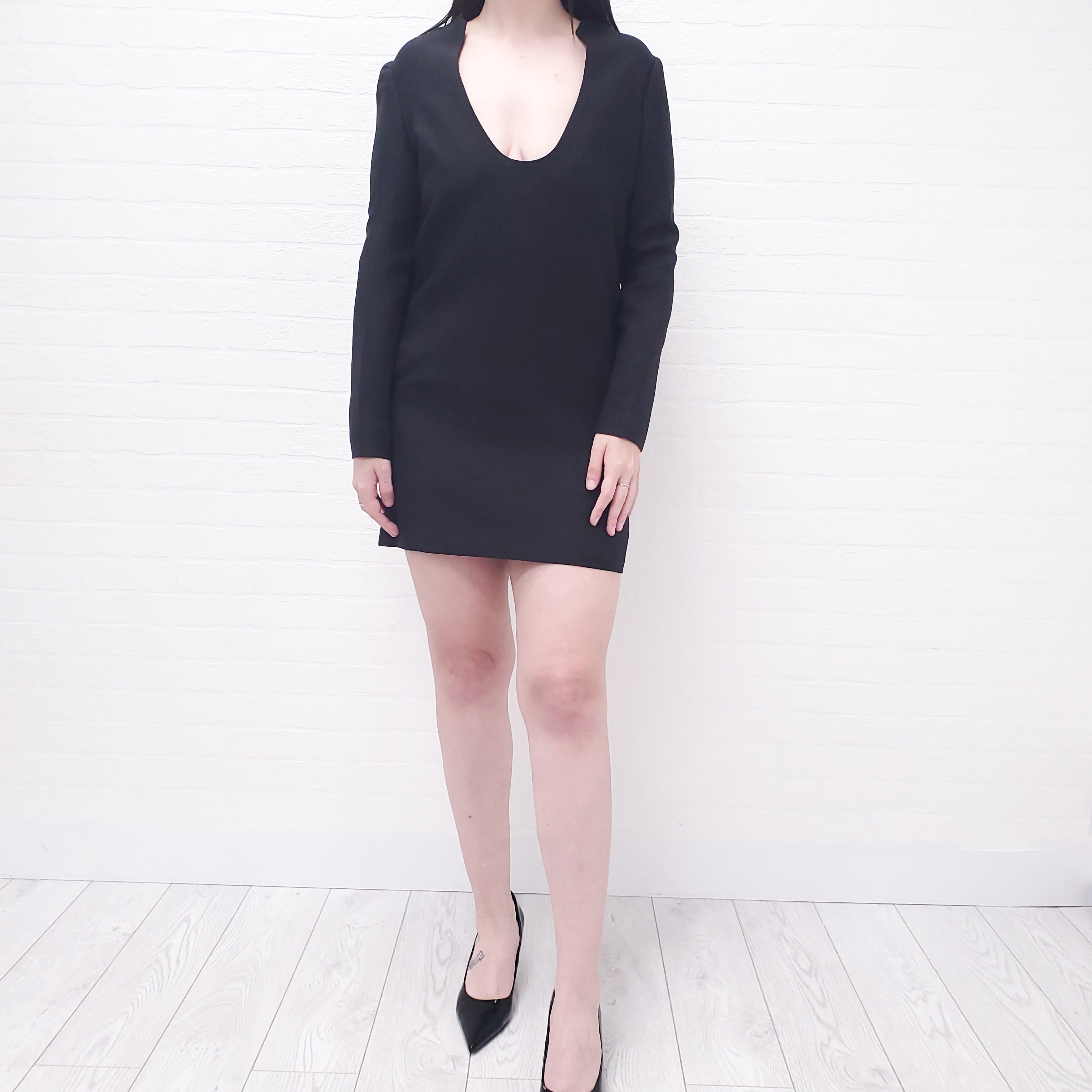 VALENTINO BLACK SCOOP NECK DRESS - SIZE 42