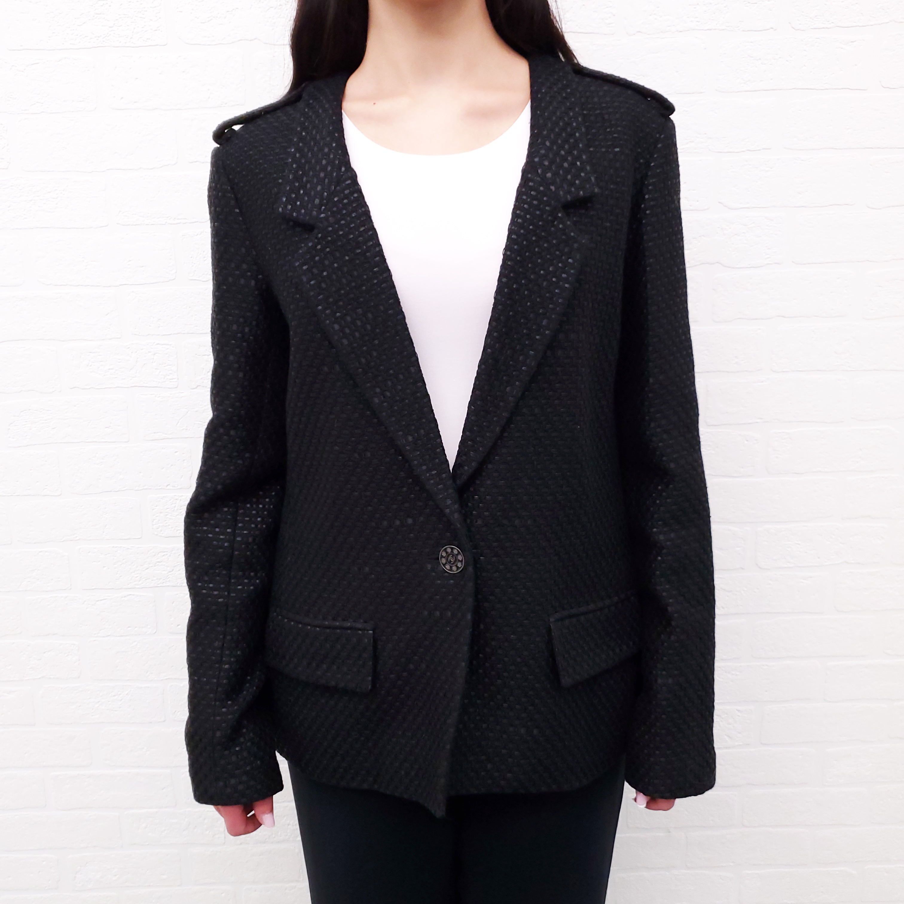 CHANEL BLACK LUREX TWEED JACKET WITH LOGO BUTTONS - SIZE 42