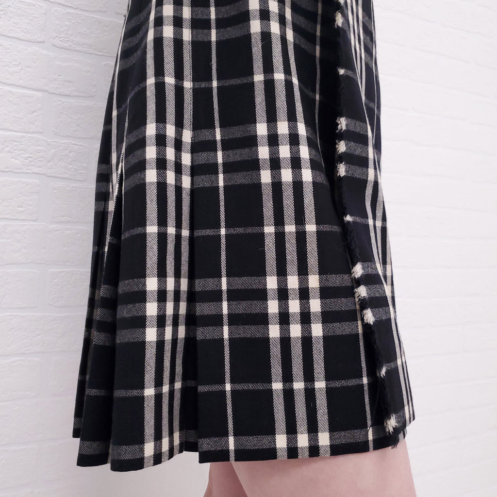 BURBERRY BLACK AND CREAM TARTAN STRAPLESS DRESS WITH MATCHING SHAWL - SIZE 8