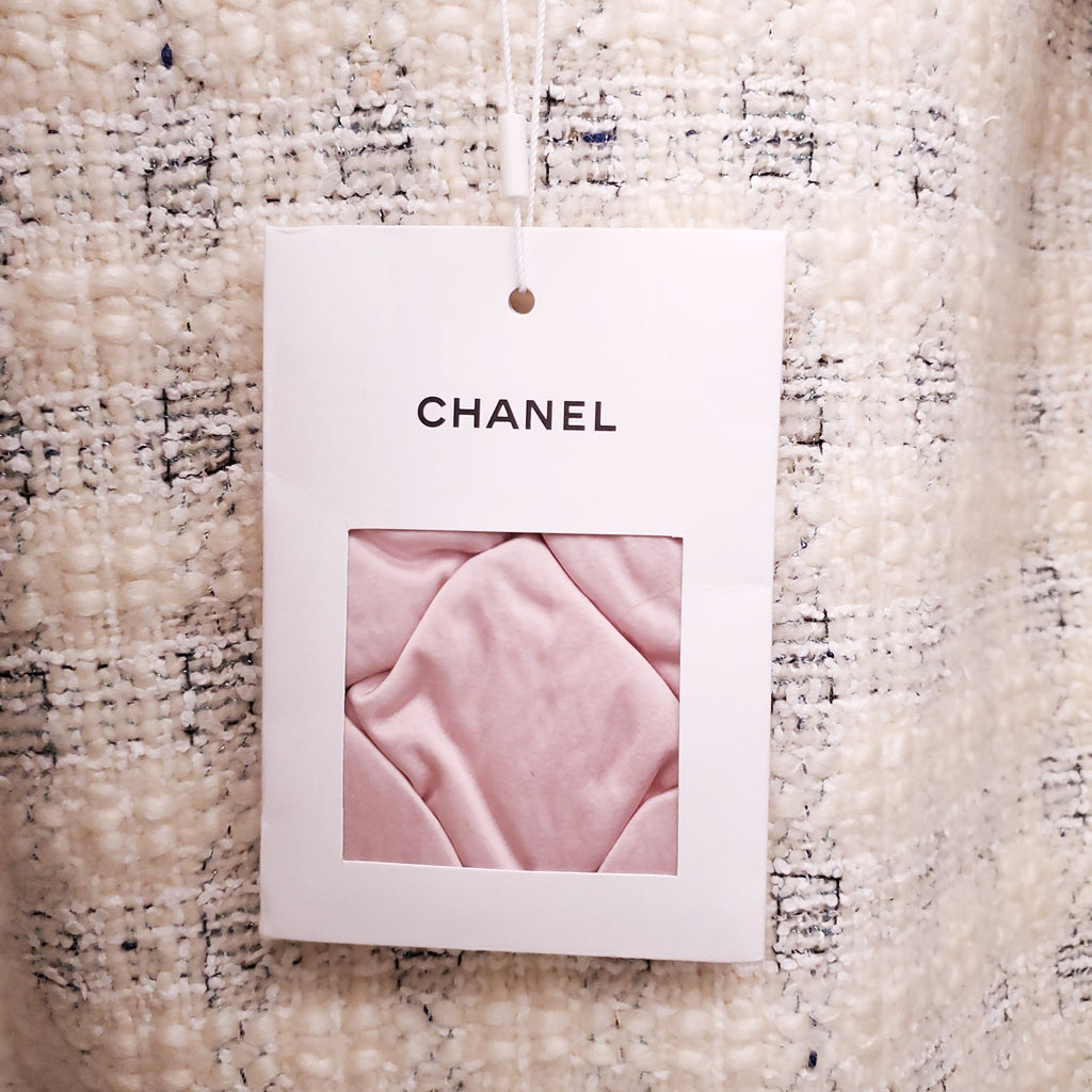 CHANEL RUNWAY PINK QUILTED BOMBER JACKET WITH MATCHING QUILTED PANT - SIZE 36