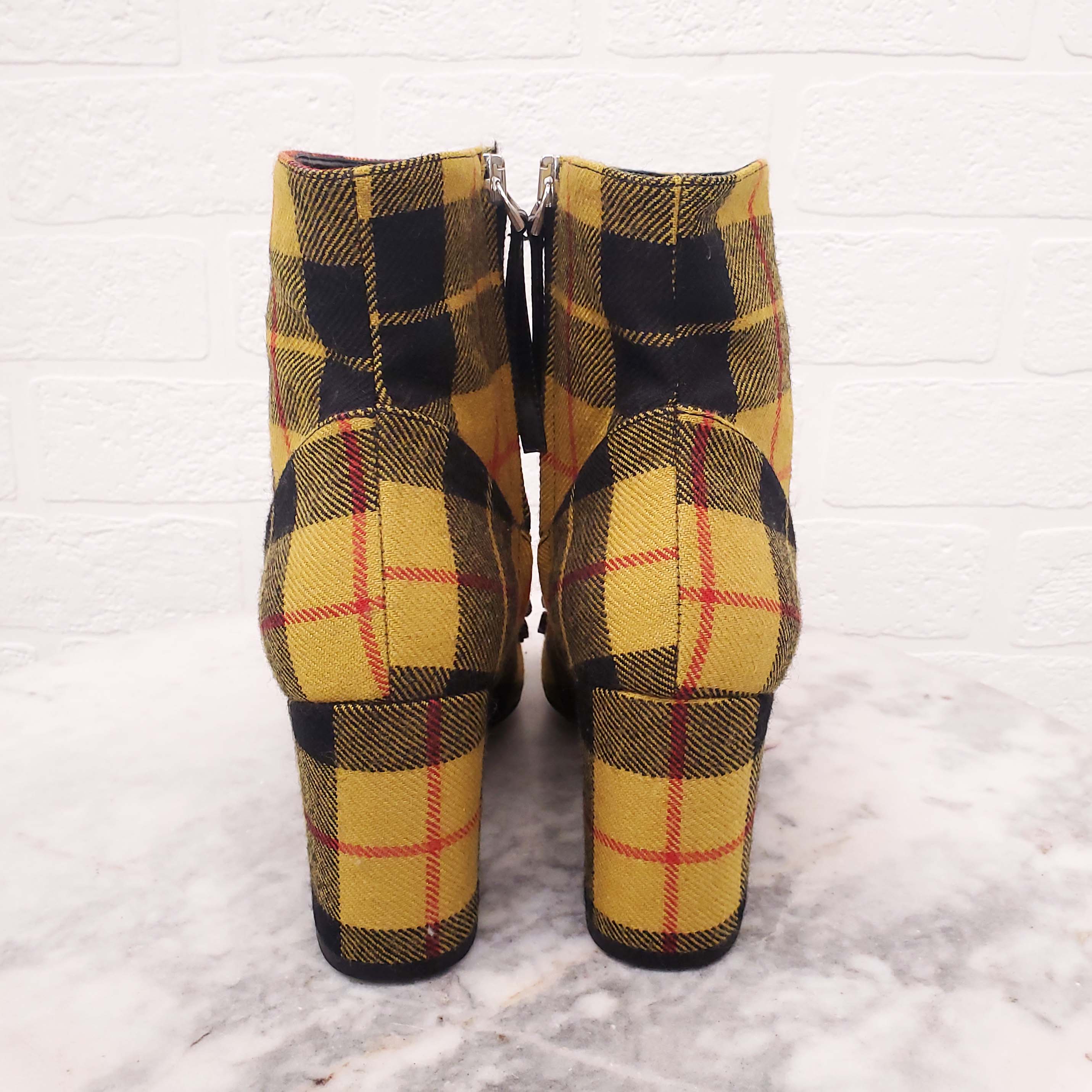 Nº21 YELLOW PLAID BOOTS - SIZE 37