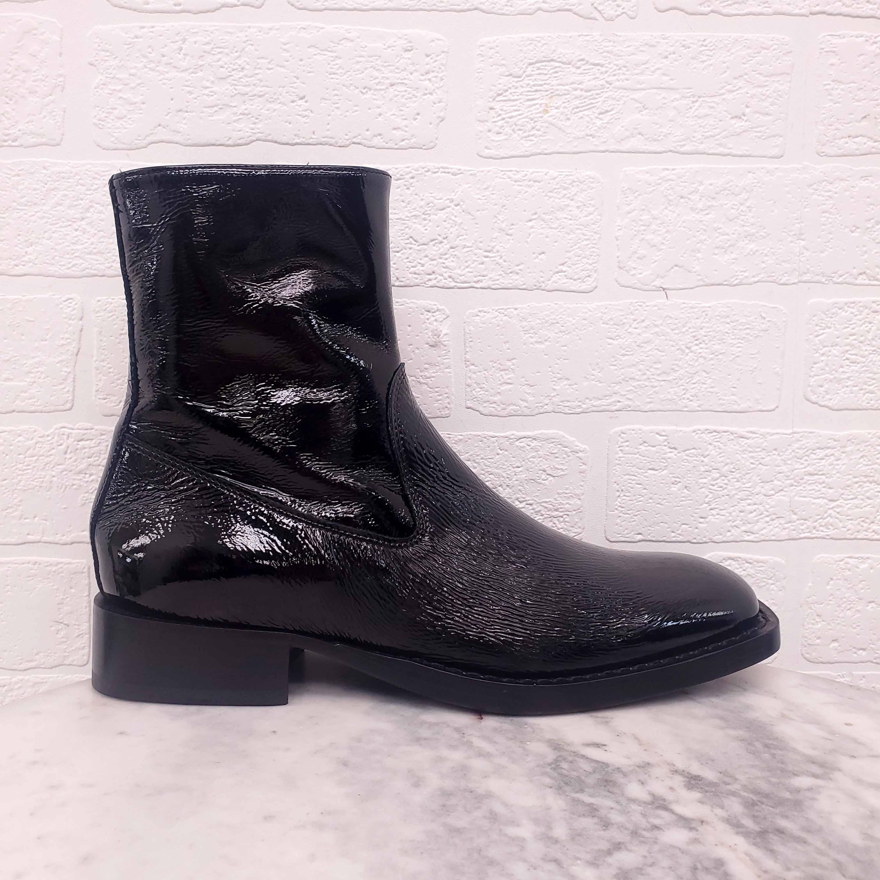 ANN DEMEULEMEESTER BLACK CRINKLE PATENT LEATHER ANKLE BOOTIES - SIZE 41