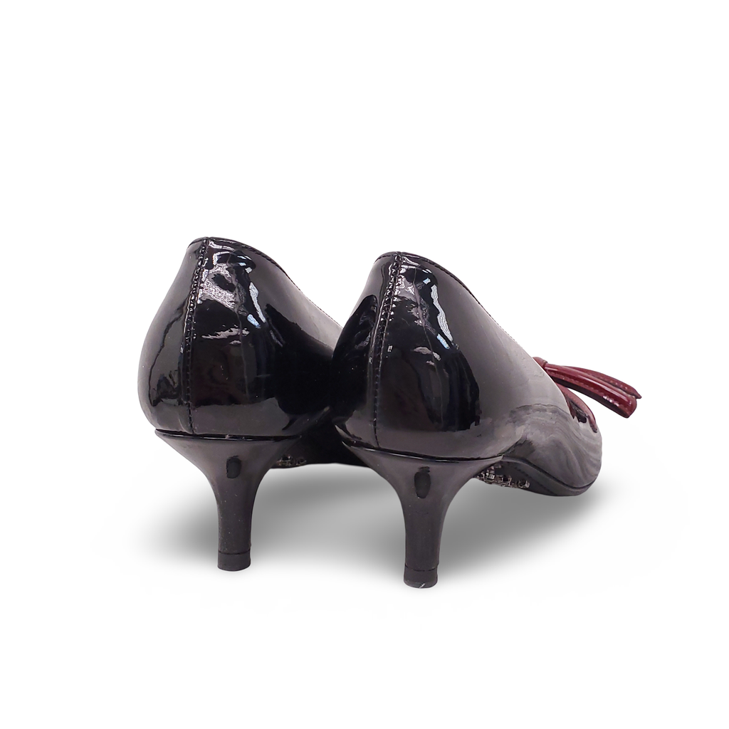 PRADA BLACK PATENT KITTEN HEELS WITH BURGUNDY BOW - SIZE 35.5