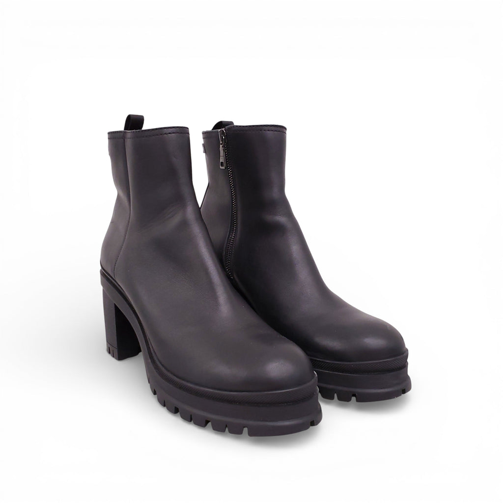 PRADA BLACK LEATHER BLOCK BOOTS WITH LOGO - SIZE 40.5