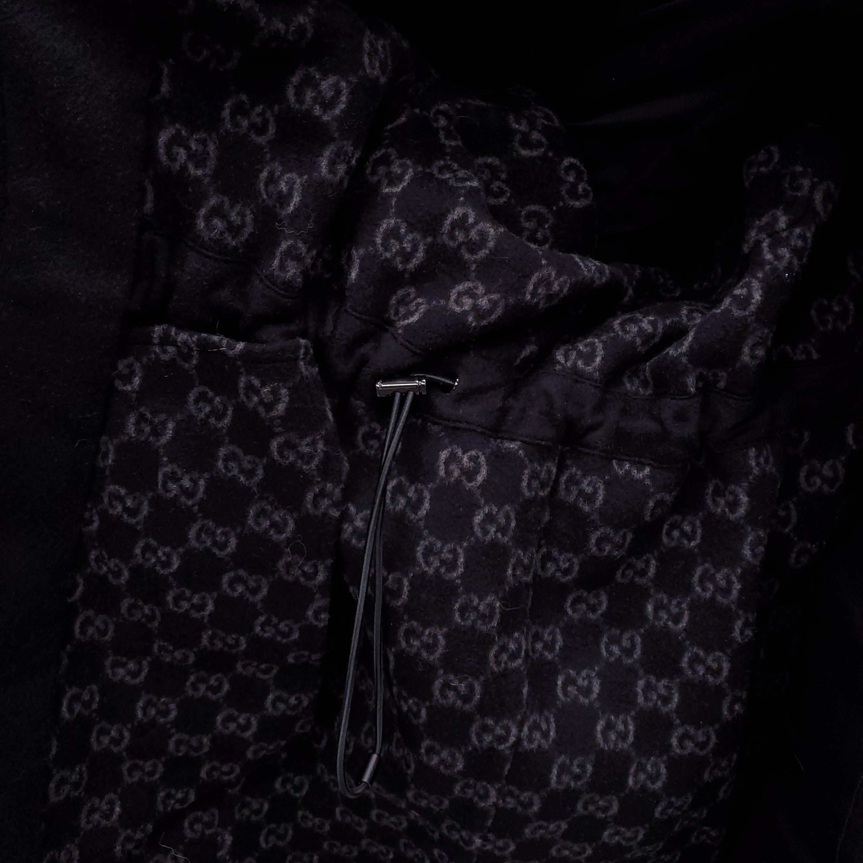 GUCCI BLACK WOOL COAT WITH MONOGRAM LINING - SIZE 38