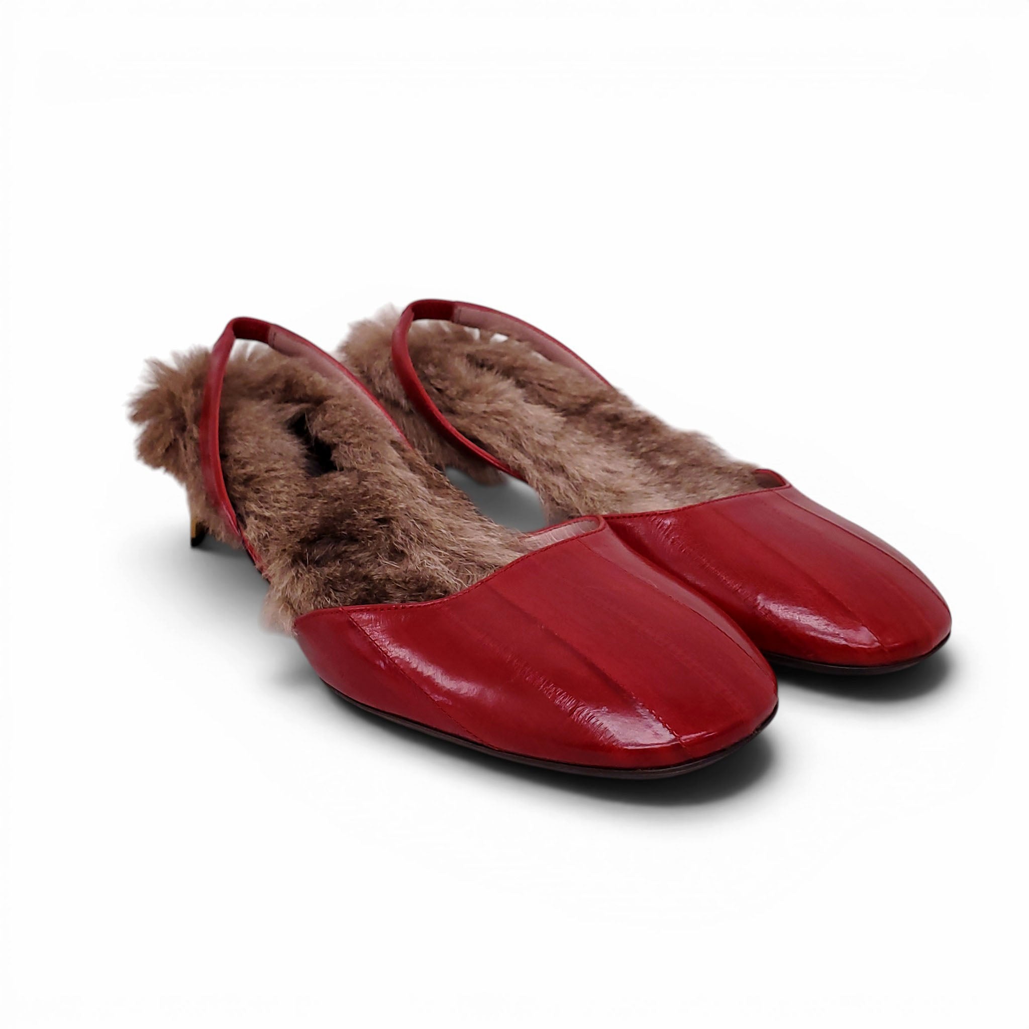 GUCCI RED LEATHER AND FUR SLING BACK KITTEN HEELS WITH CRYSTAL DETAIL - SIZE 37