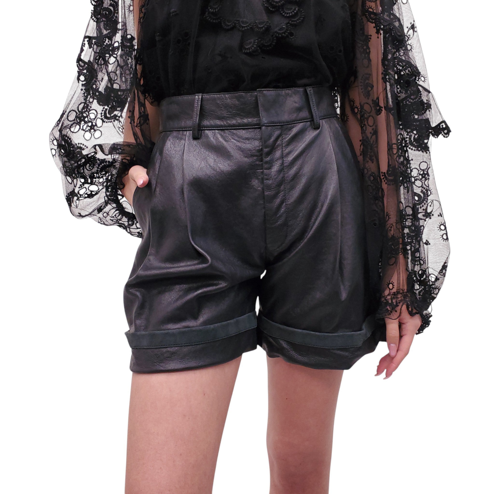 CHLOÉ BLACK LEATHER SHORTS - SIZE 36