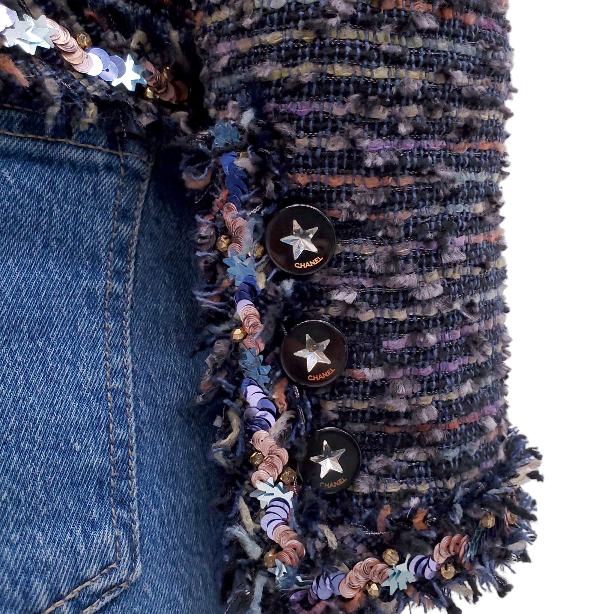 CHANEL COLLECTABLE NAVY TWEED SEQUIN JACKET WITH STAR BUTTONS - SIZE 38
