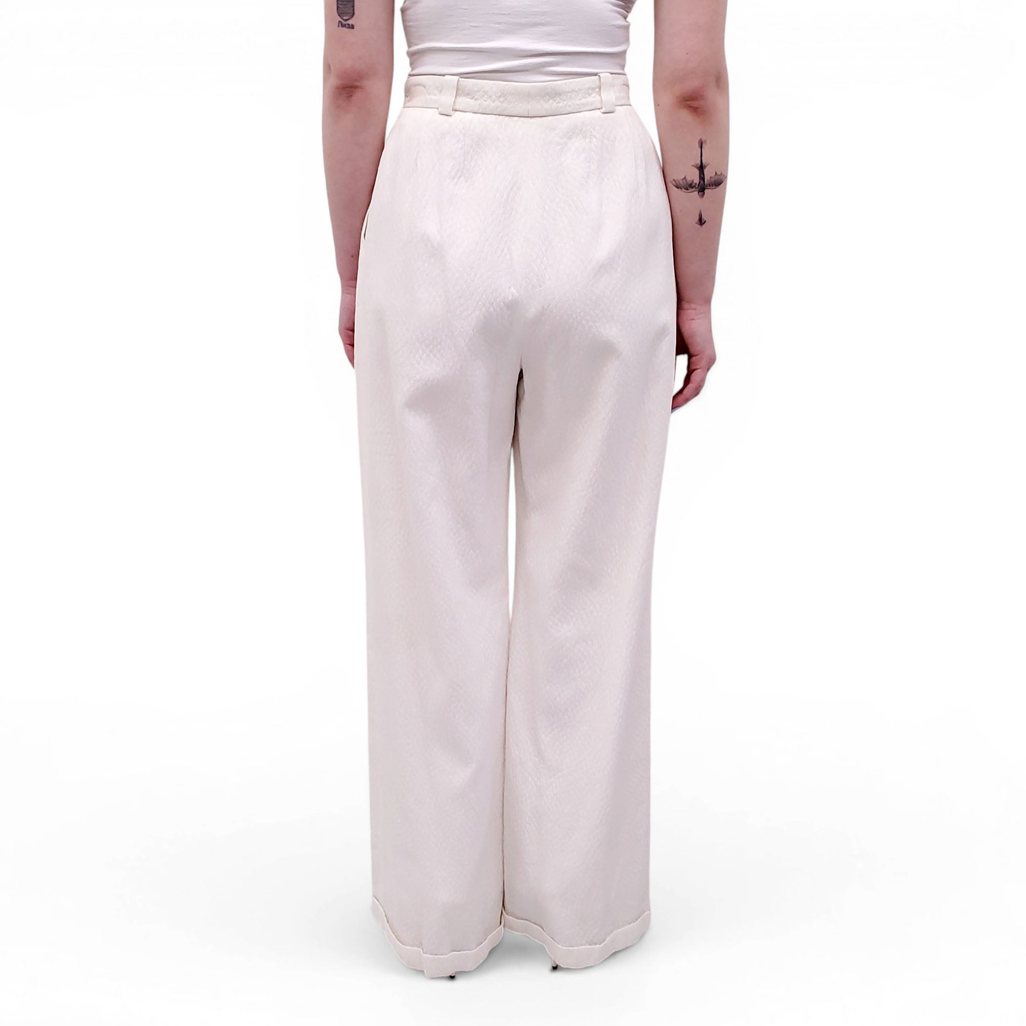 CHANEL CREAM TEXTURED TROUSERS WITH LOGO BUTTON - SIZE 40