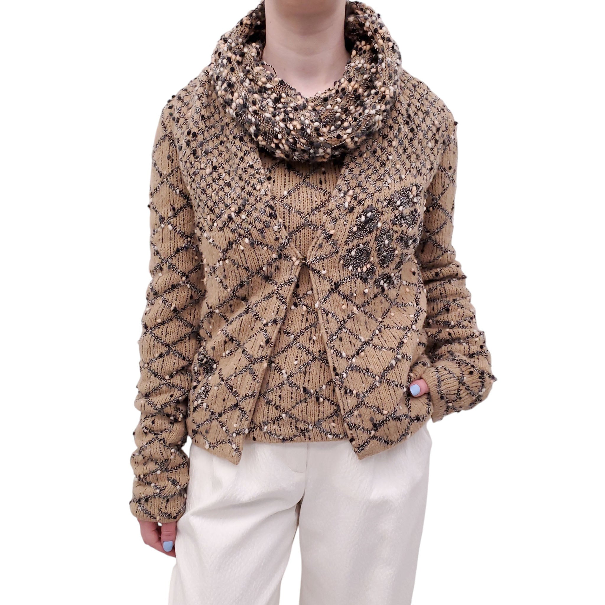 CHANEL CAMEL QUILTED WOOL BLEND CARDIGAN SET WITH COCO LOGO - SIZE 36