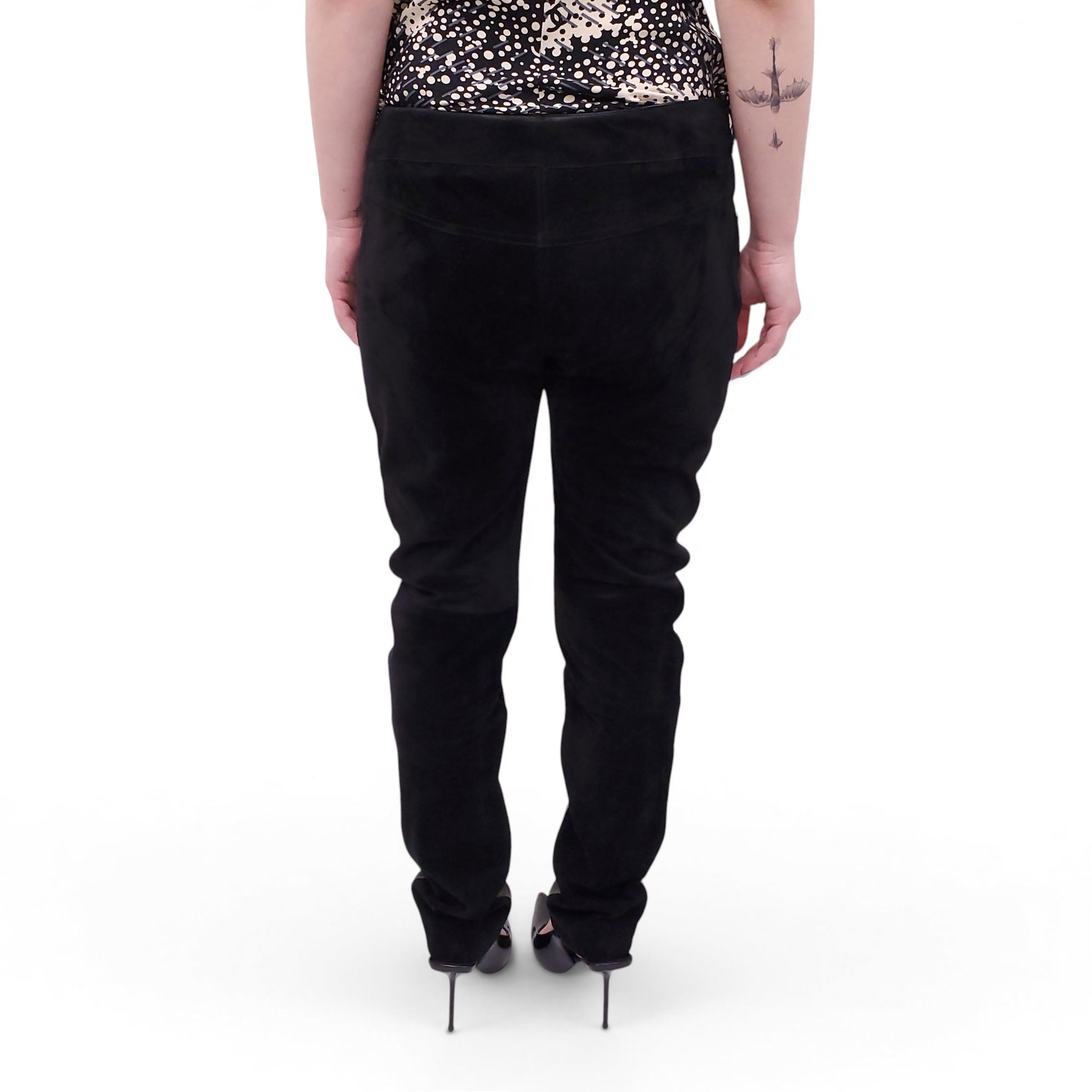 CHANEL BLACK PATENT LEATHER AND SUEDE TROUSERS WITH LOGO BUTTON - SIZE 40