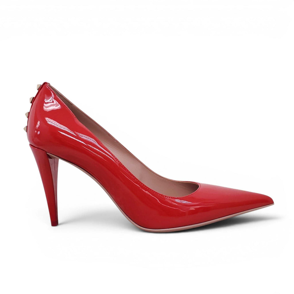 VALENTINO RED PATENT HEELS WITH ROCKSTUD DETAIL - SIZE 38.5