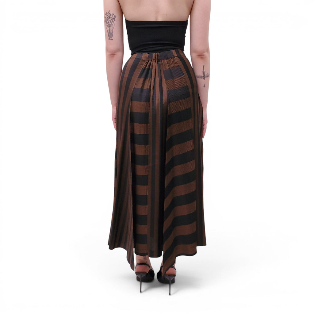 ISSEY MIYAKE BROWN AND BLACK STRIPED PLEATED SET - SIZE S/M