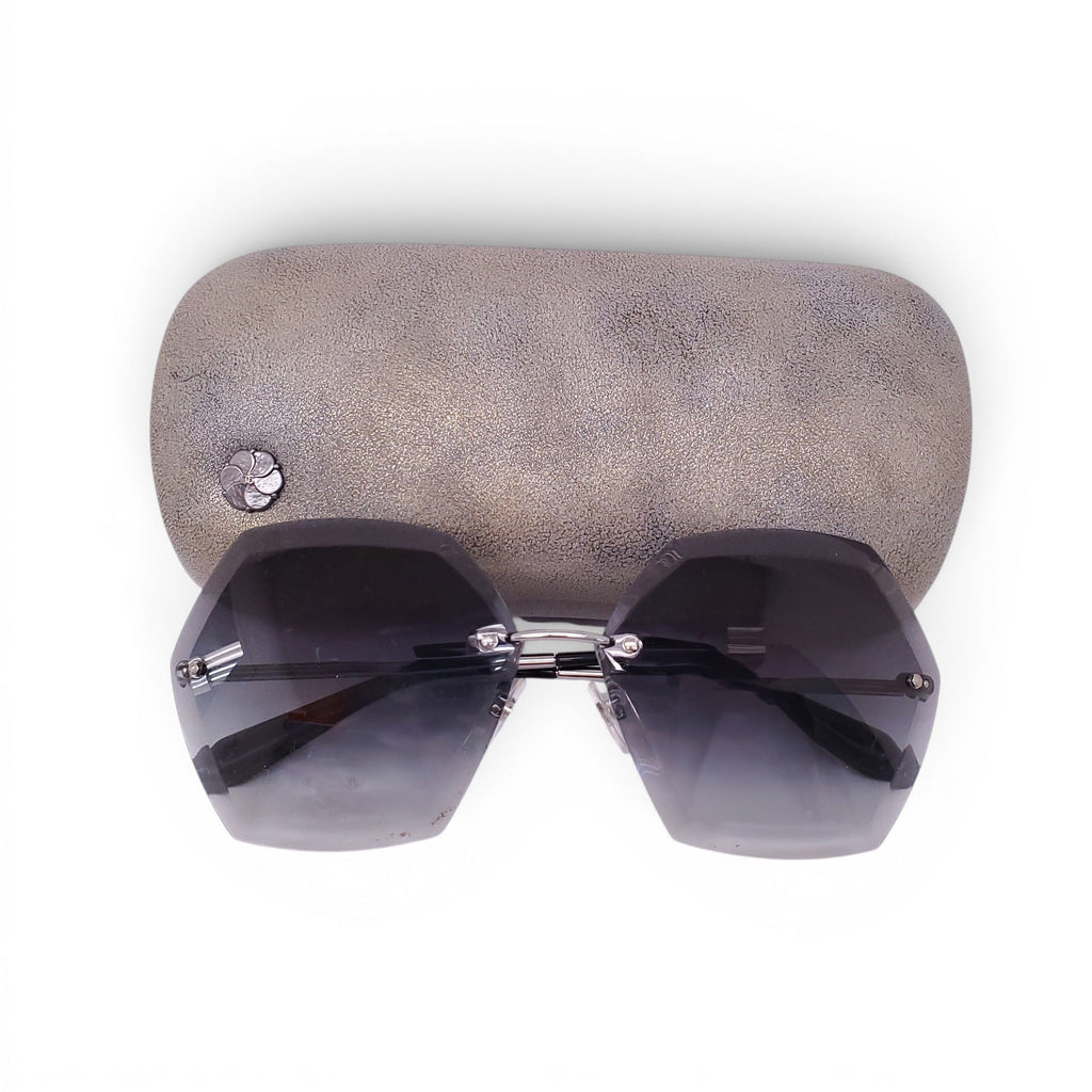 CHANEL SILVER LARGE FRAME SUNGLASSES WITH CC LOGO
